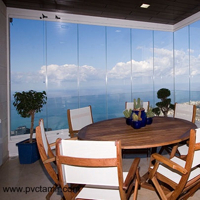 Cam balkon