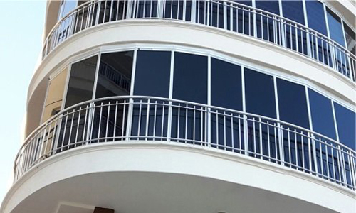 cam balkon galeri